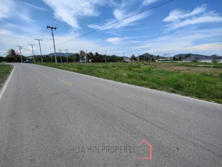 Prime Freehold Land 1-0-30 Rai in Scenic Hin Lek Fai Near Black Mountain Golf