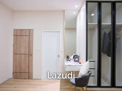 4 Bedrooms 4 Bathrooms 425 SQ.M. Thamber
