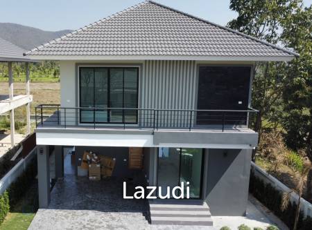 Beautiful new 3 bed 4 bath house with mountain views