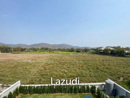 Beautiful new 3 bed 4 bath house with mountain views