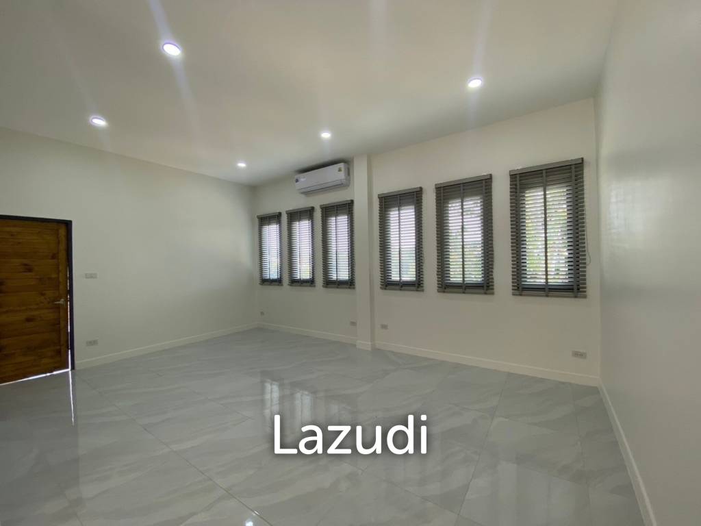 Beautiful new 3 bed 4 bath house with mountain views