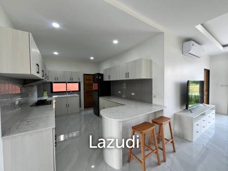 Beautiful new 3 bed 4 bath house with mountain views