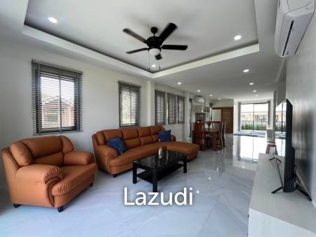 Beautiful new 3 bed 4 bath house with mountain views