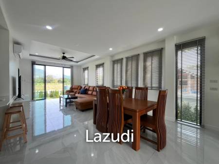 Beautiful new 3 bed 4 bath house with mountain views