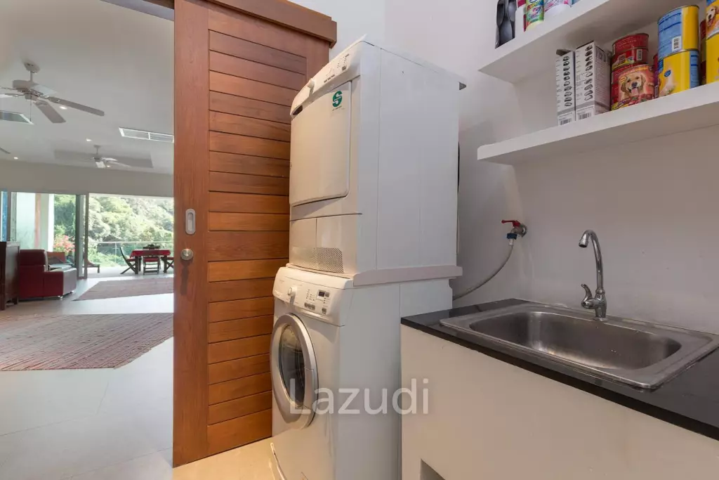 Very Spacious 2-Bed Condo with Scenic Views in Kamala