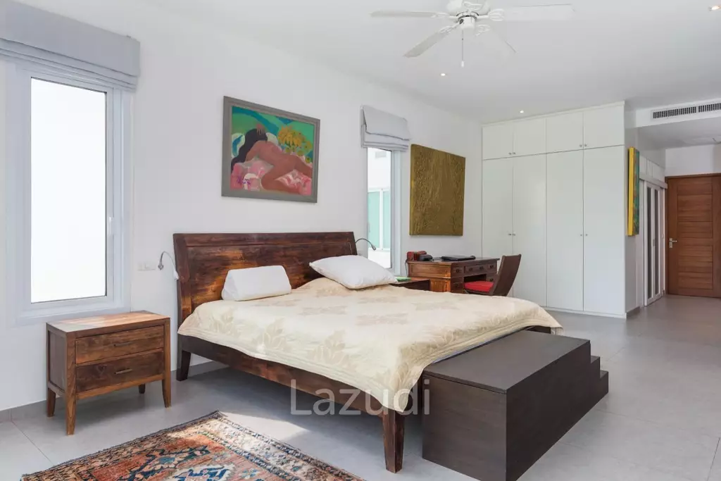 Very Spacious 2-Bed Condo with Scenic Views in Kamala