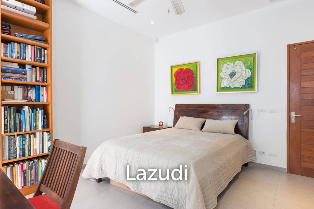 Very Spacious 2-Bed Condo with Scenic Views in Kamala