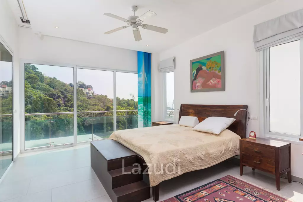 Very Spacious 2-Bed Condo with Scenic Views in Kamala