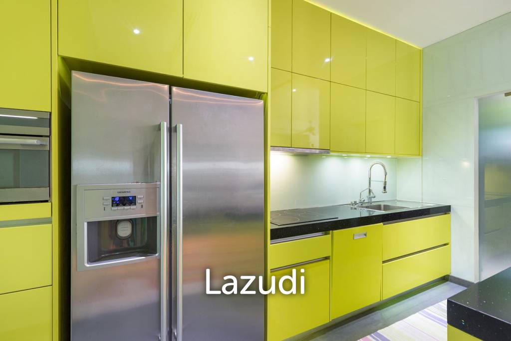 Very Spacious 2-Bed Condo with Scenic Views in Kamala