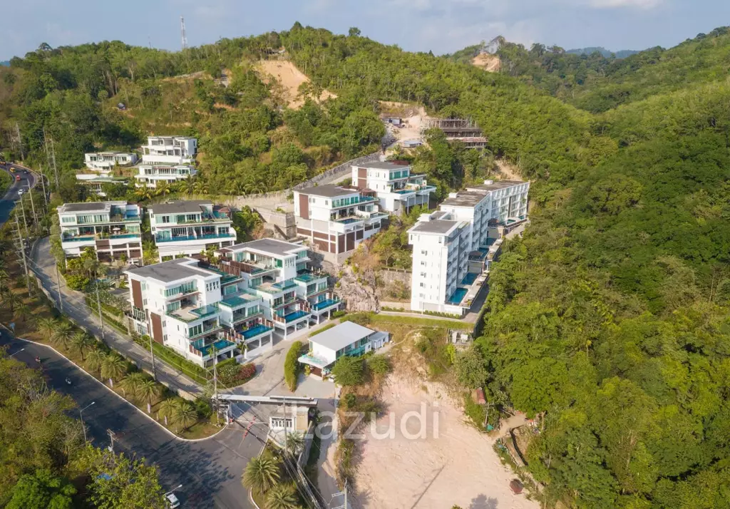Very Spacious 2-Bed Condo with Scenic Views in Kamala