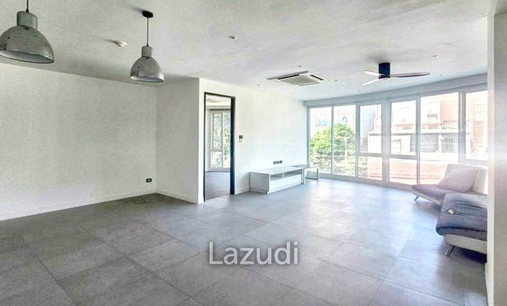 3 Bed 3 Bath 175 Sq.m Click Condo Sukhumvit 65
