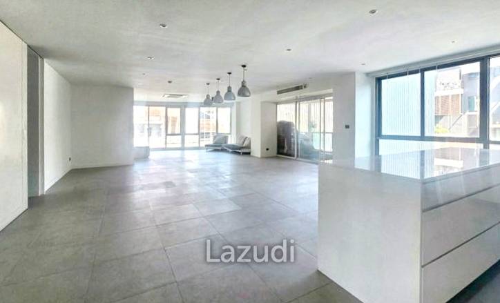 3 Bed 3 Bath 175 Sq.m Click Condo Sukhumvit 65