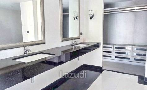 3 Bed 3 Bath 175 Sq.m Click Condo Sukhumvit 65