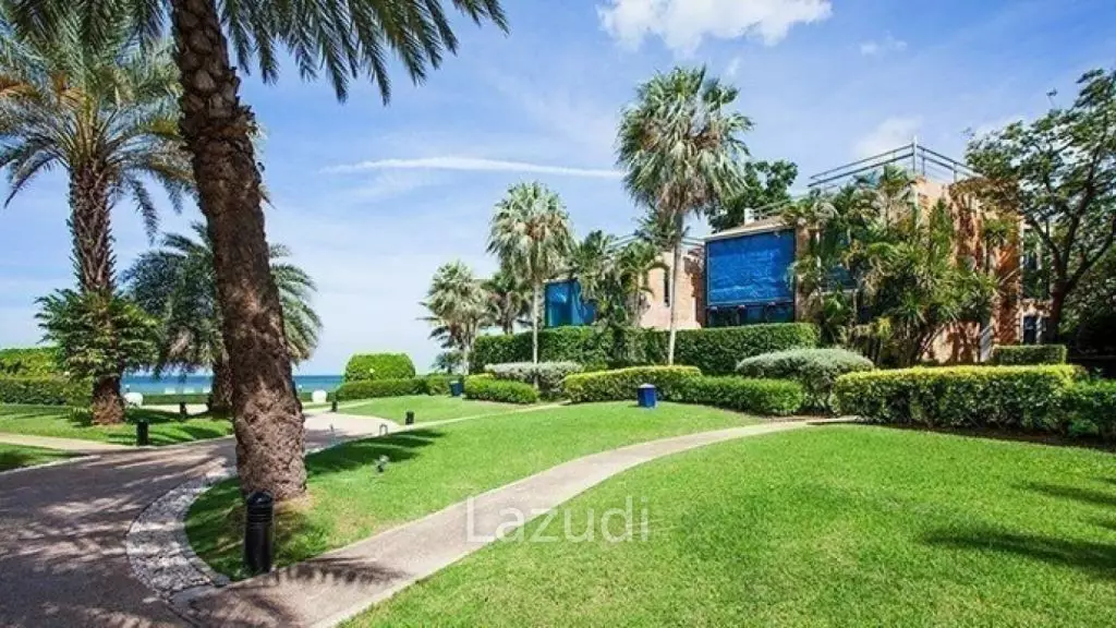 Baan Chai Talay : Spacious 2 Bedroom Beachfront Condo