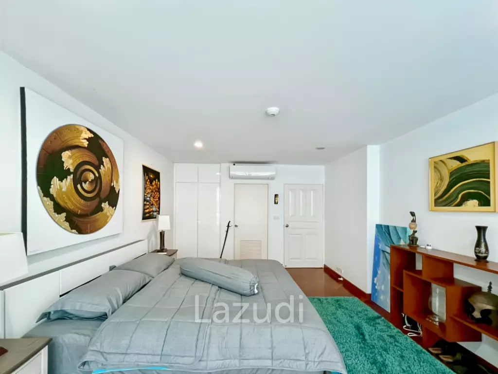 Baan Chai Talay : Spacious 2 Bedroom Beachfront Condo