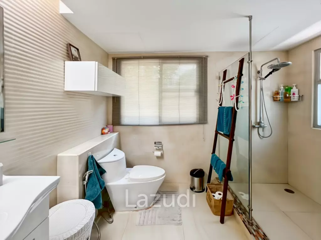 Baan Chai Talay : Spacious 2 Bedroom Beachfront Condo