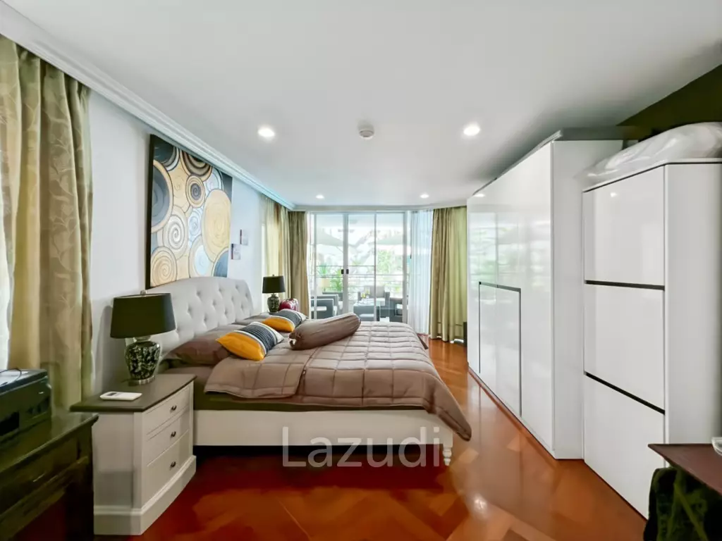 Baan Chai Talay : Spacious 2 Bedroom Beachfront Condo