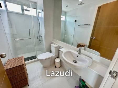 The Seacraze : 2 Bedroom Corner Unit, Fully Rennovated