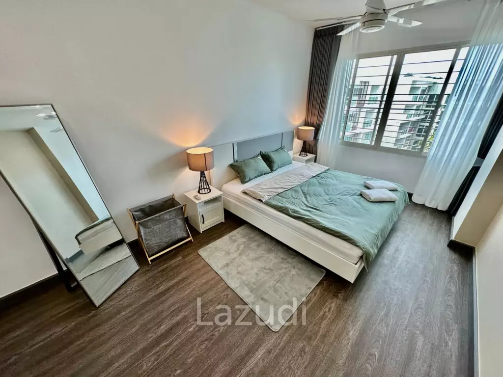 The Seacraze : 2 Bedroom Corner Unit, Fully Rennovated