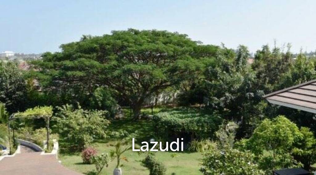 5,600 Sqm 5 Bed 6 Bath Villa For Sale