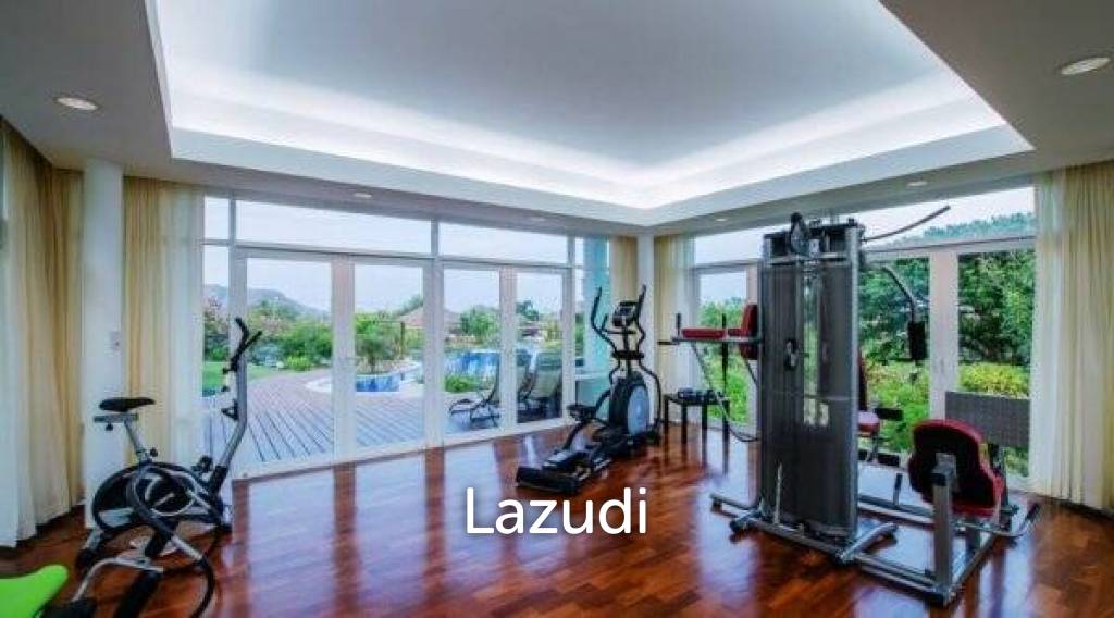 5,600 Sqm 5 Bed 6 Bath Villa For Sale