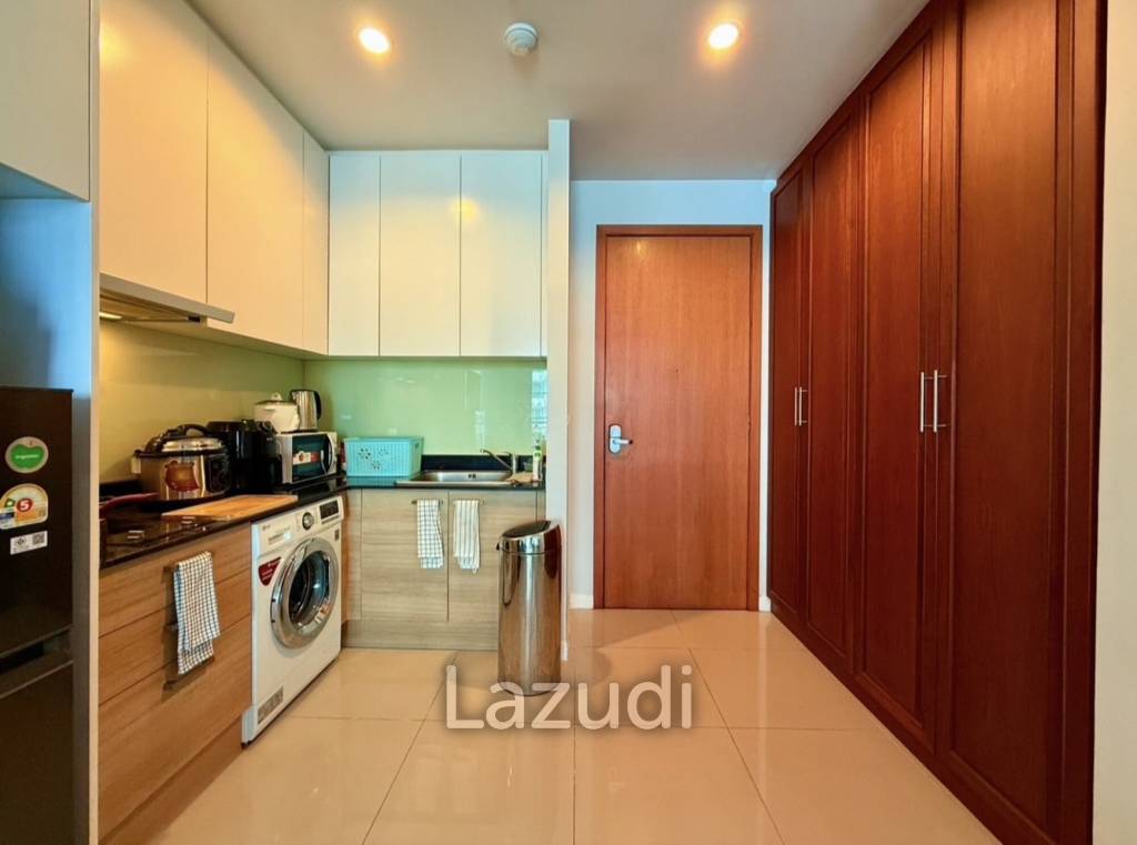 1 bedroom 1 bathroom 48 Sq.m. Circle Condominium