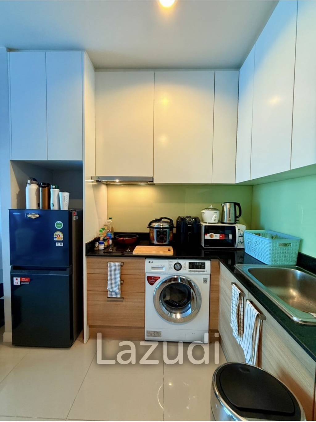 1 bedroom 1 bathroom 48 Sq.m. Circle Condominium
