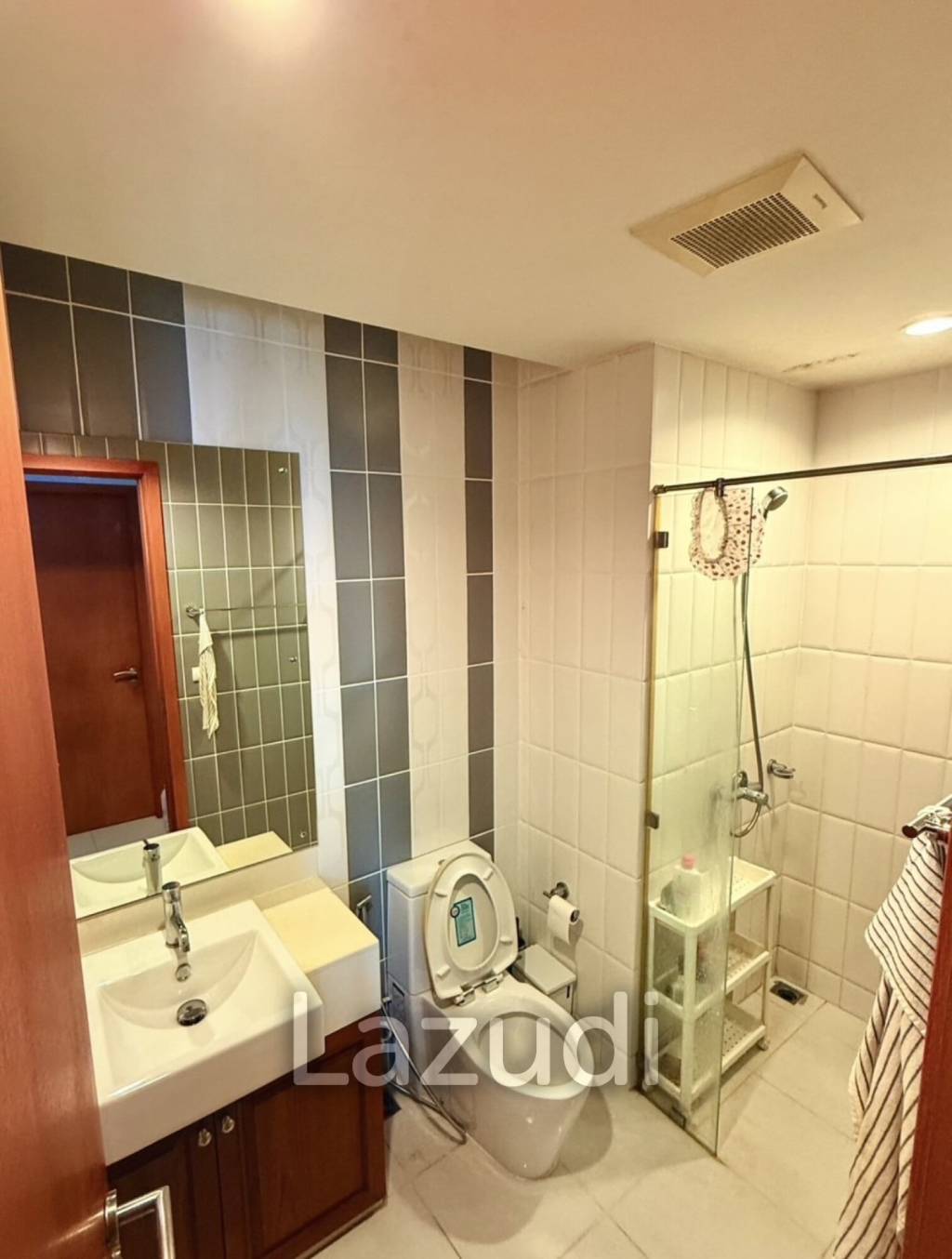 1 bedroom 1 bathroom 48 Sq.m. Circle Condominium