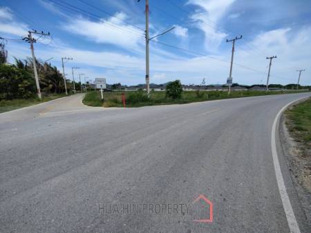 Prime Freehold Land 1-0-30 Rai Next to Main Road in Scenic Hin Lek Fai Near Black Mountain Golf