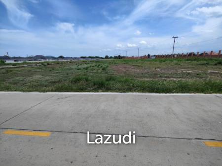 Prime Freehold Land 1-0-30 Rai Next to Main Road in Scenic Hin Lek Fai Near Black Mountain Golf