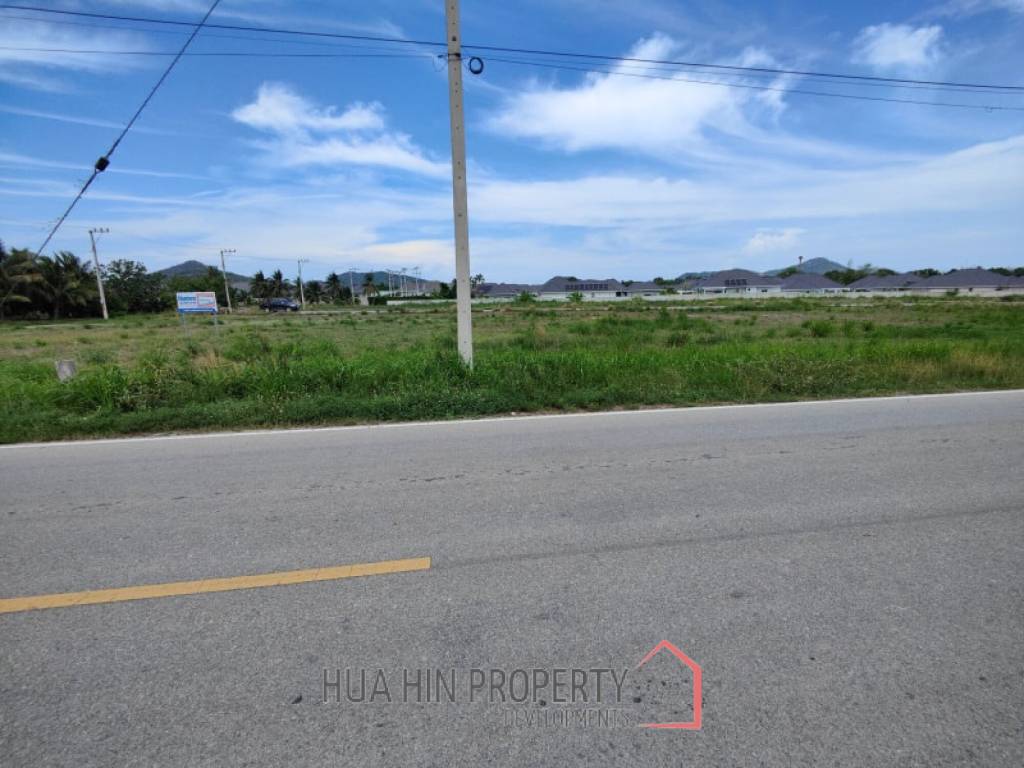 Prime Freehold Land 1-0-30 Rai Next to Main Road in Scenic Hin Lek Fai Near Black Mountain Golf