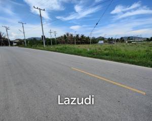 Prime Freehold Land 1-0-30 Rai Next to Main Road in Scenic Hin Lek Fai Near Black Mountain Golf