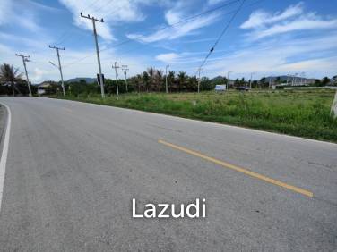 Prime Freehold Land 1-0-30 Rai Next to Main Road in Scenic Hin Lek Fai Near Black Mountain Golf