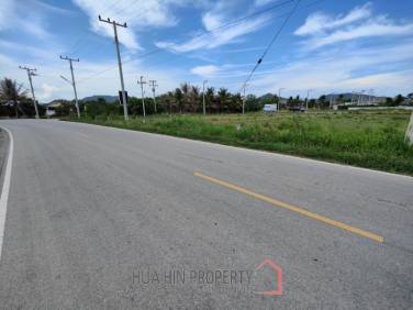Prime Freehold Land 1-0-30 Rai Next to Main Road in Scenic Hin Lek Fai Near Black Mountain Golf