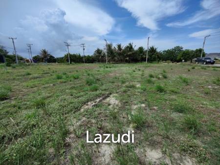 Prime Freehold Land 1-0-30 Rai Next to Main Road in Scenic Hin Lek Fai Near Black Mountain Golf