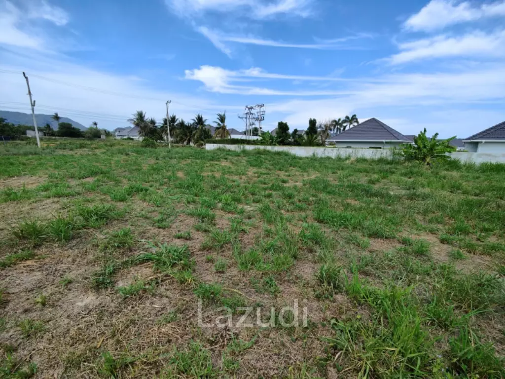 Affordable Freehold 1 Rai Land Corner Plot Near Black Mountain Golf