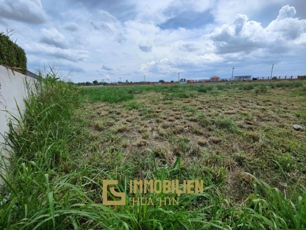 ขายที่ดิน 1 ไร่ ในหินเหล็กไฟ หัวหิน ใกล้แบล็คเมาท์เท่น กอล์ฟ คลับ