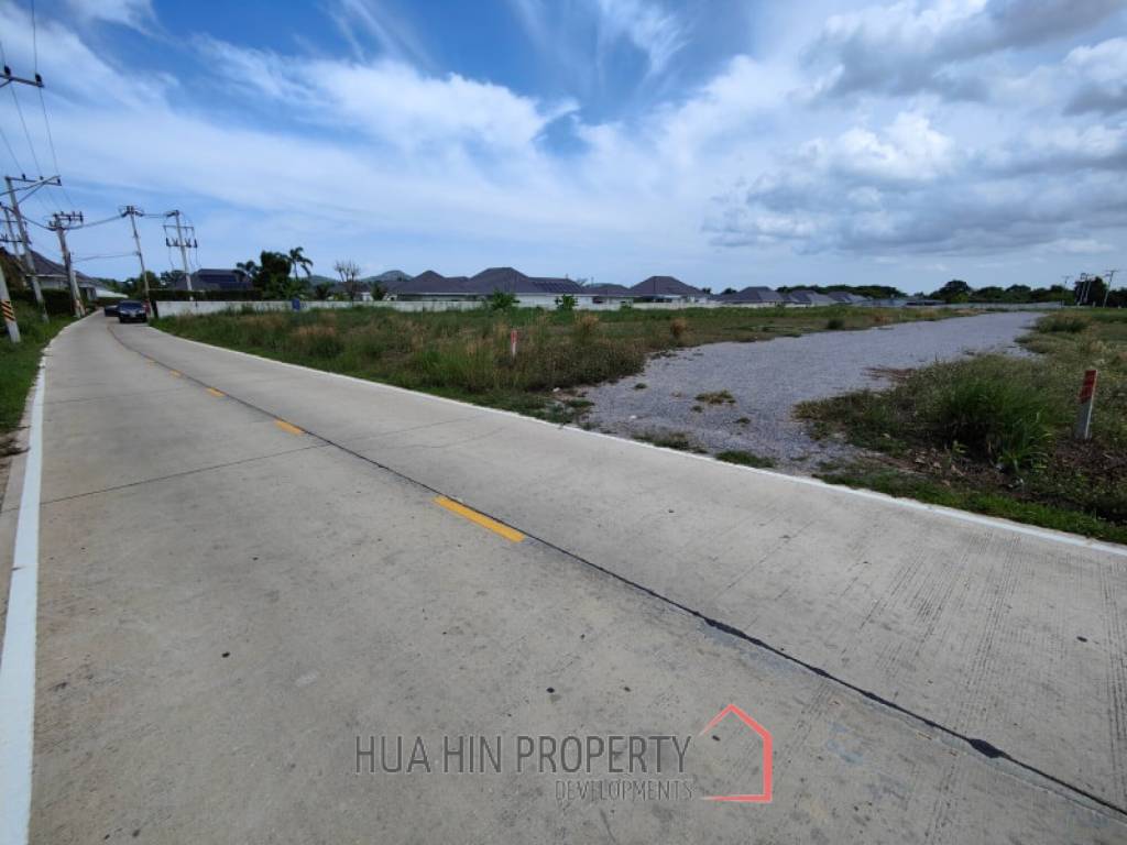 Affordable Freehold 1 Rai Land Corner Plot Near Black Mountain Golf