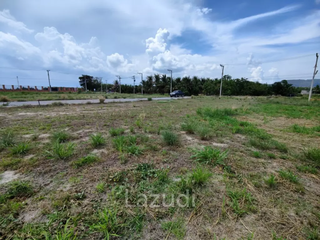Affordable Freehold 1 Rai Land Corner Plot Near Black Mountain Golf