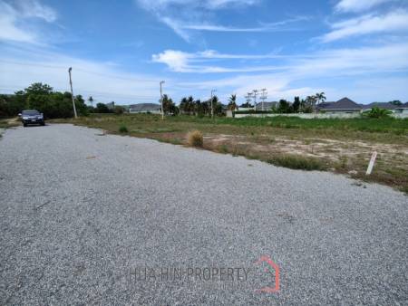 Affordable Freehold 1 Rai Land Corner Plot Near Black Mountain Golf