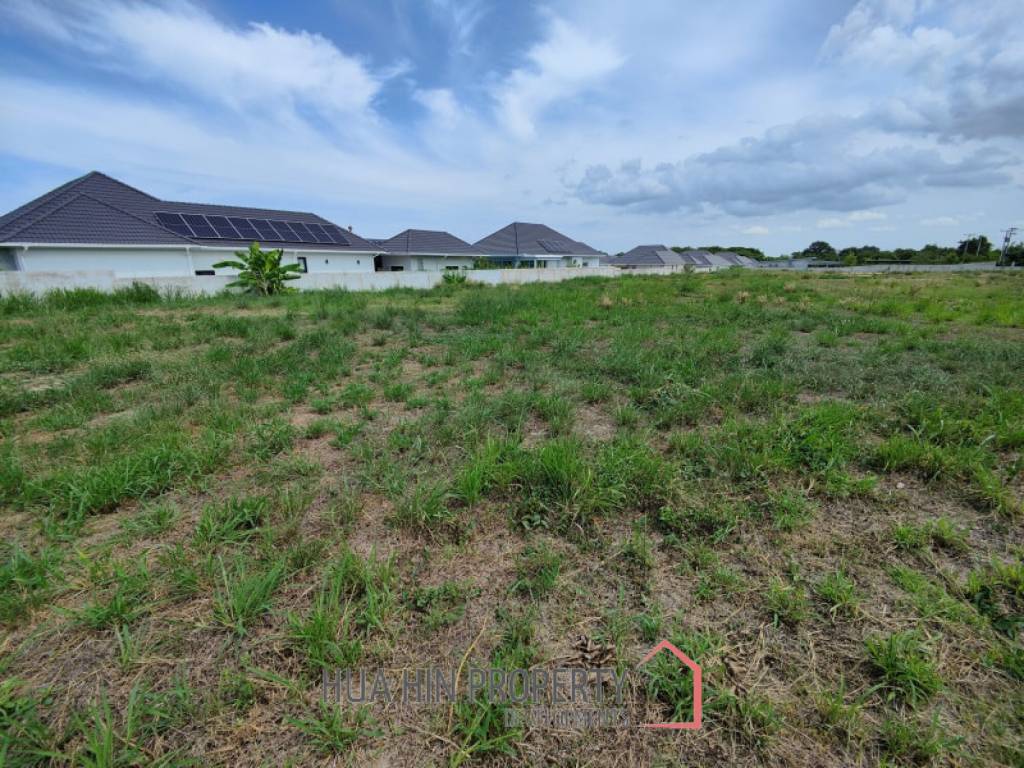 1 Rai Freehold Land For Sale Near Black Mountain Golf