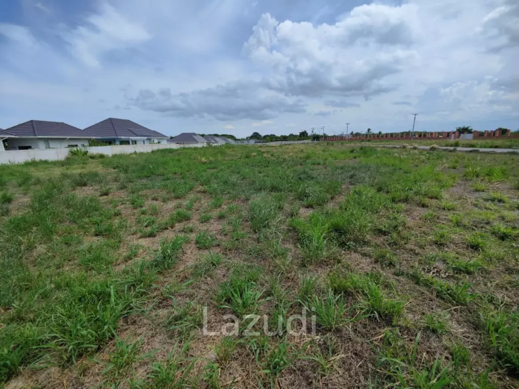 1 Rai Freehold Land For Sale Near Black Mountain Golf