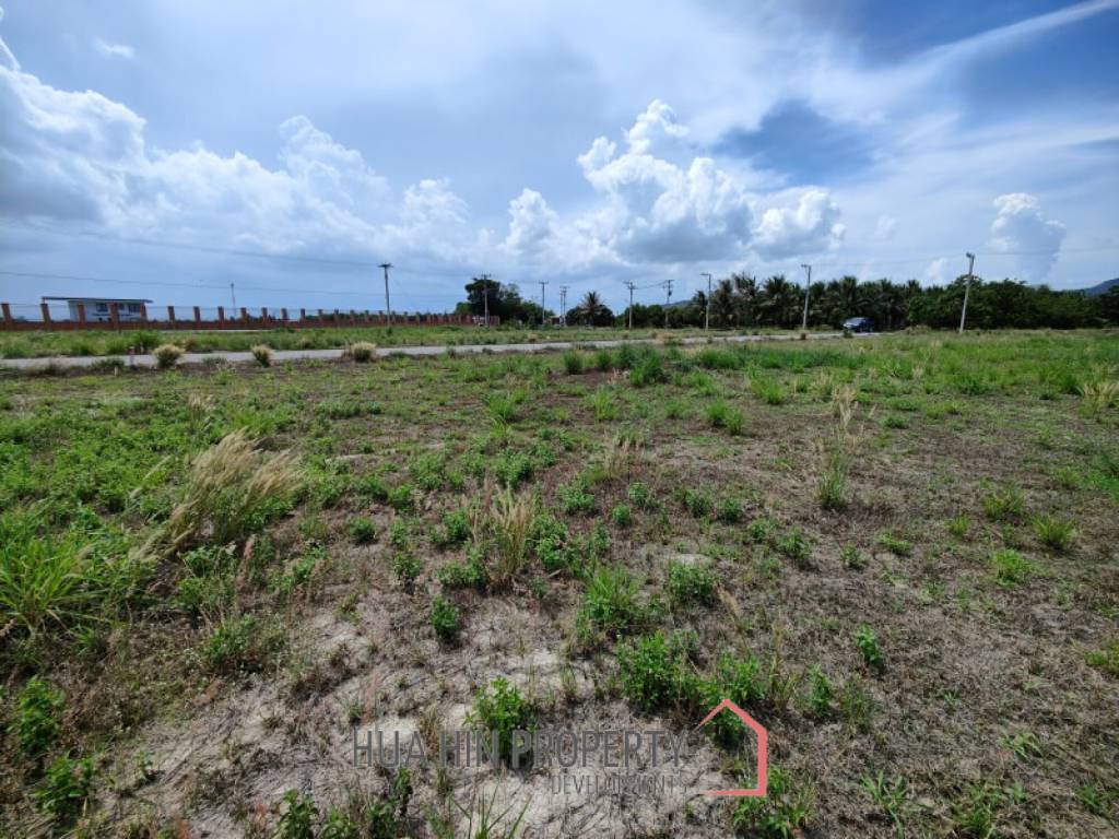 1 Rai Freehold Land For Sale Near Black Mountain Golf