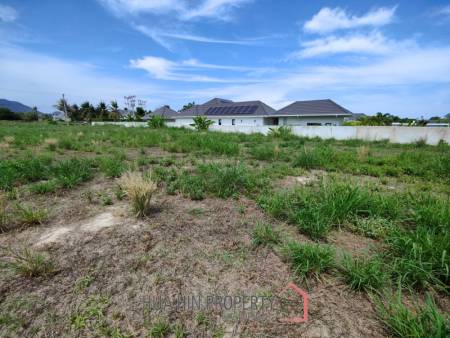 1 Rai Freehold Land For Sale Near Black Mountain Golf