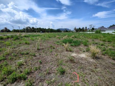 1 Rai Freehold Land For Sale Near Black Mountain Golf
