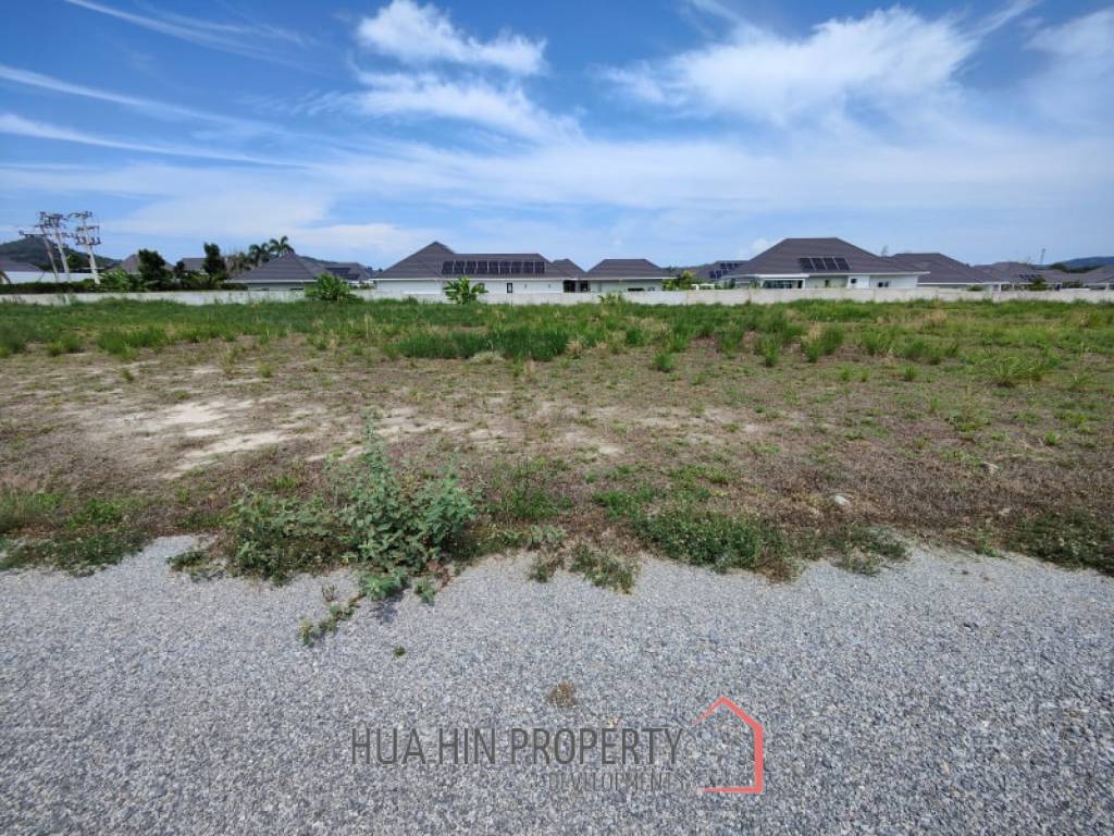 1 Rai Freehold Land For Sale Near Black Mountain Golf