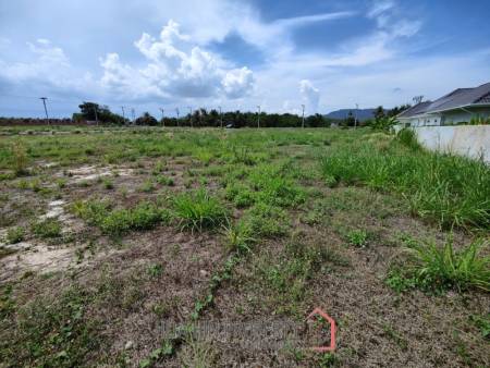 1 Rai Freehold Home Building Plot Near Black Mountain Golf