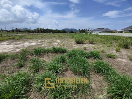 ขายที่ดิน 1 ไร่ เหมาะสำหรับสร้างบ้าน ใกล้สนามกอล์ฟแบล็ค เมาท์เท่น