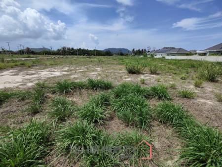 1 Rai Freehold Home Building Plot Near Black Mountain Golf