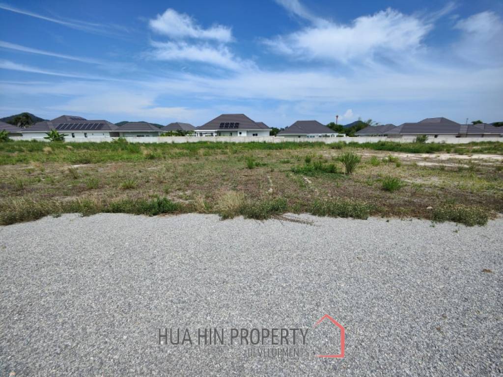 1 Rai Freehold Home Building Plot Near Black Mountain Golf